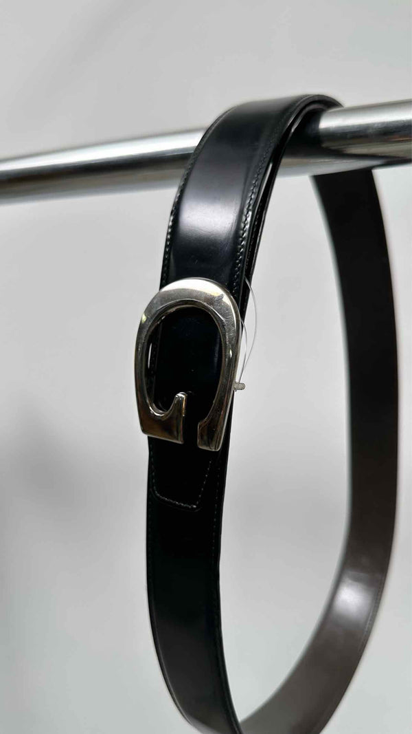 Gucci Badge Buckled Belt