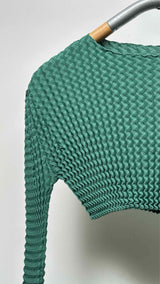 Issey Miyake Set-up