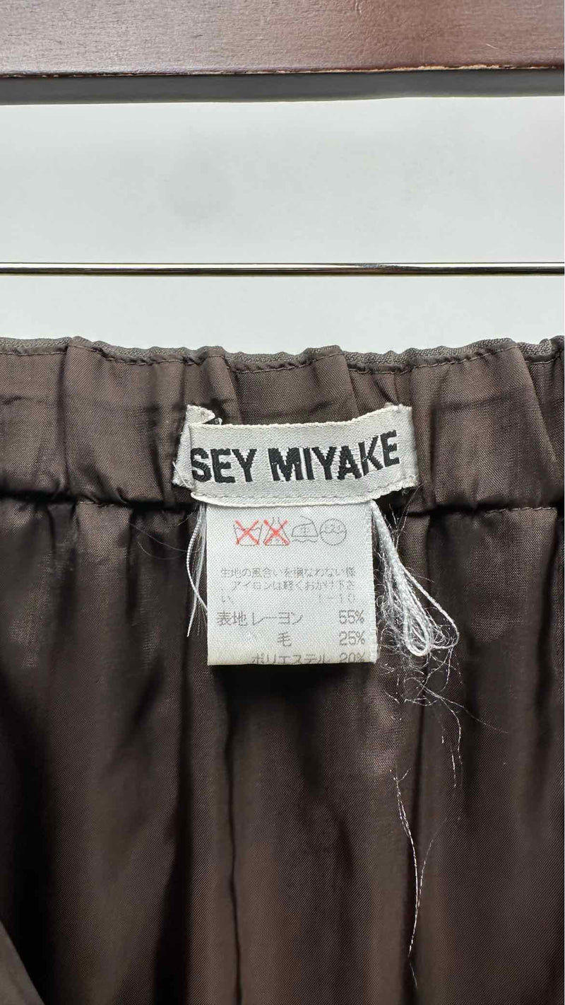 Issey Miyake Side-slit Easy Skirt