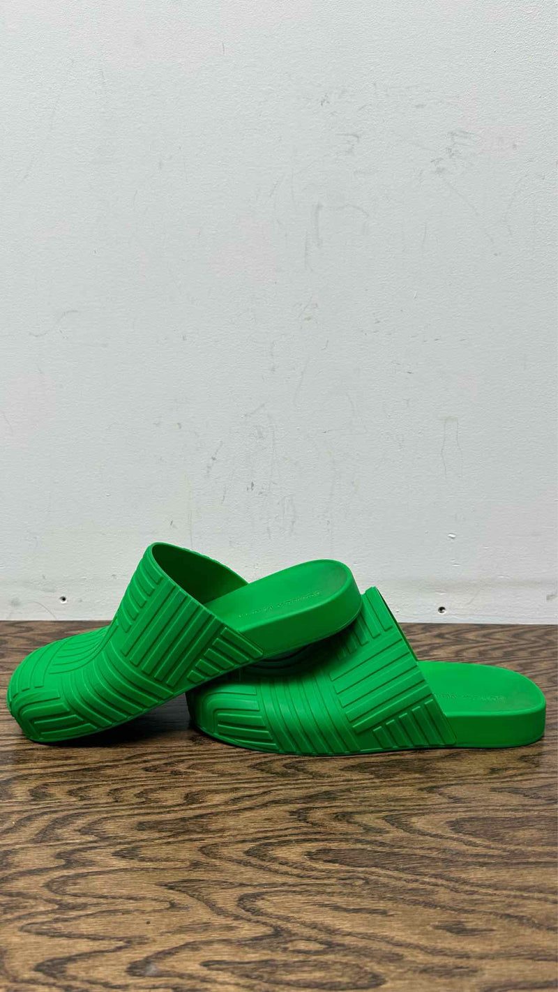 Bottega Veneta Rubber Clog In Parakeet Sandals