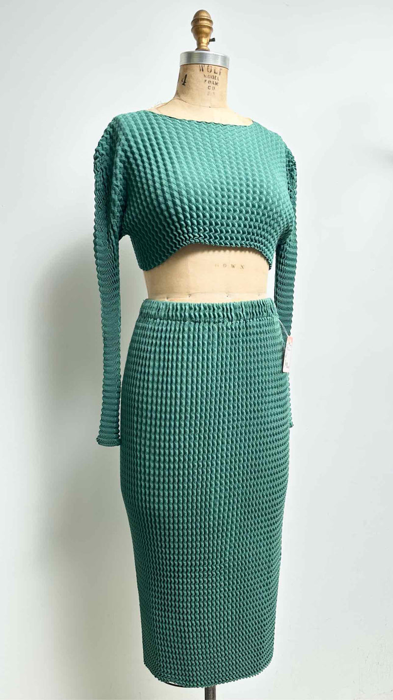 Issey Miyake Set-up