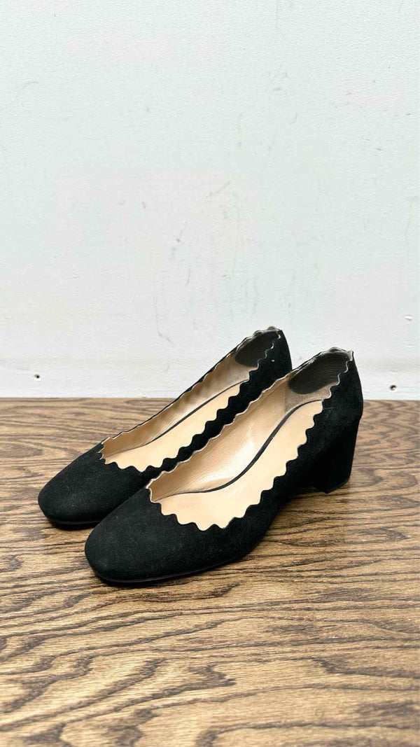 ChloÃ© Scalloped Trim Suede Pumps