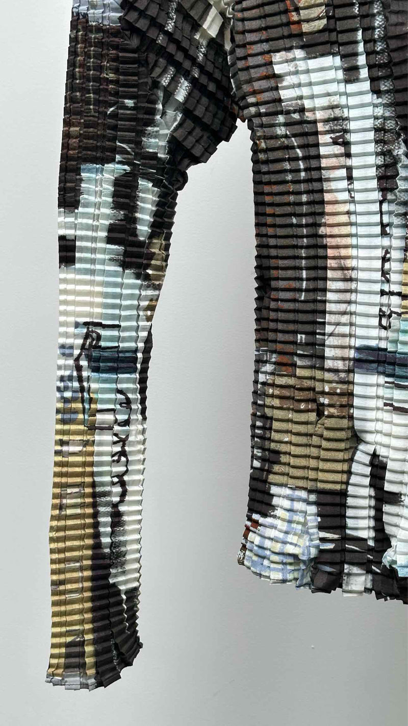 Issey Miyake L/S High-neck Printed Stretch-pleated Top