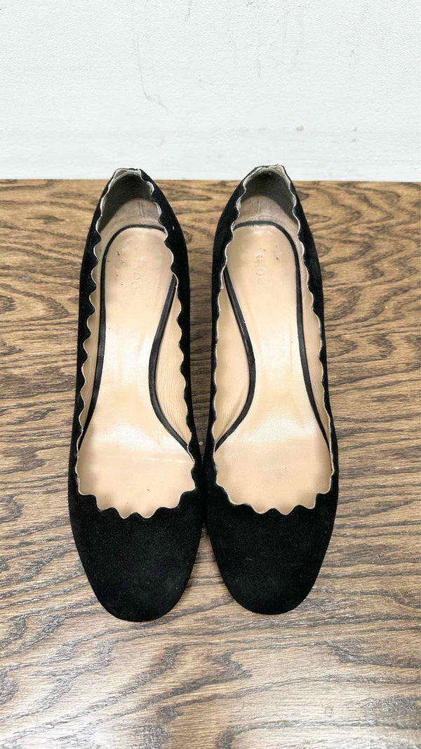 ChloÃ© Scalloped Trim Suede Pumps