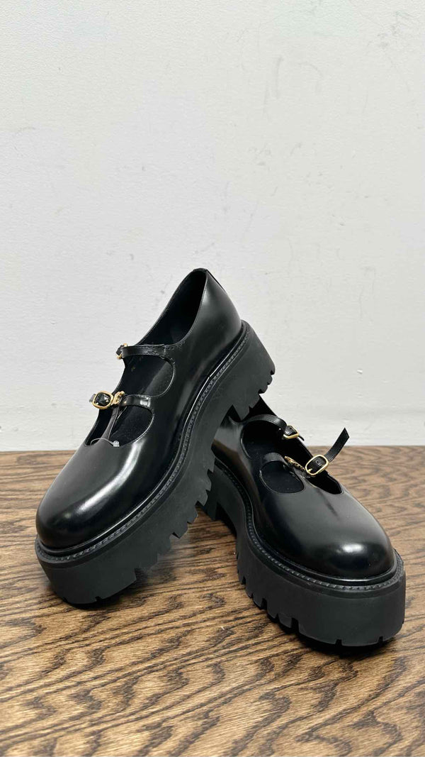 CELINE Triomphe Patent Leather Flats
