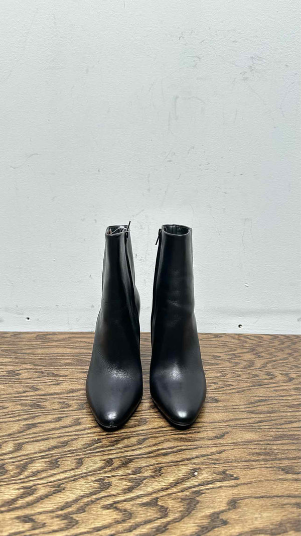 Margiela Cut-out Letaher Ankle Boots