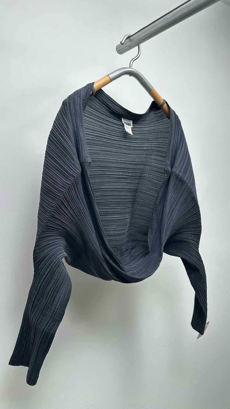 Issey Miyake FETE L/S Pleated Shrug