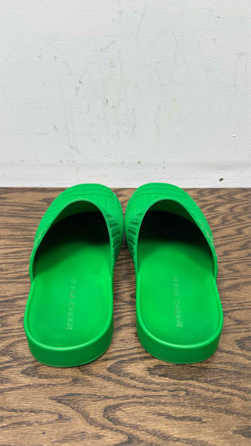 Bottega Veneta Rubber Clog In Parakeet Sandals
