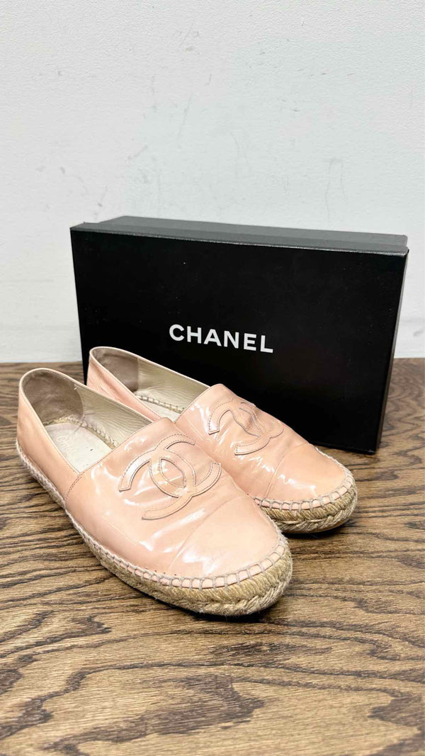 Chanel Interlocking CC Logo Flats