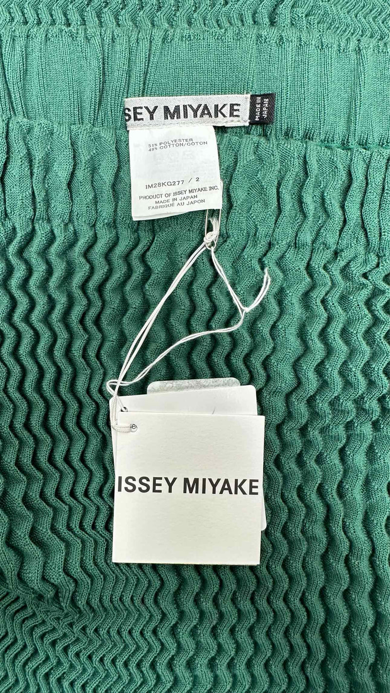 Issey Miyake Set-up