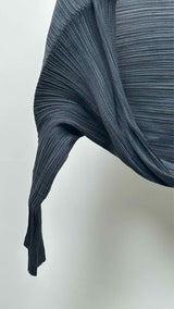 Issey Miyake FETE L/S Pleated Shrug