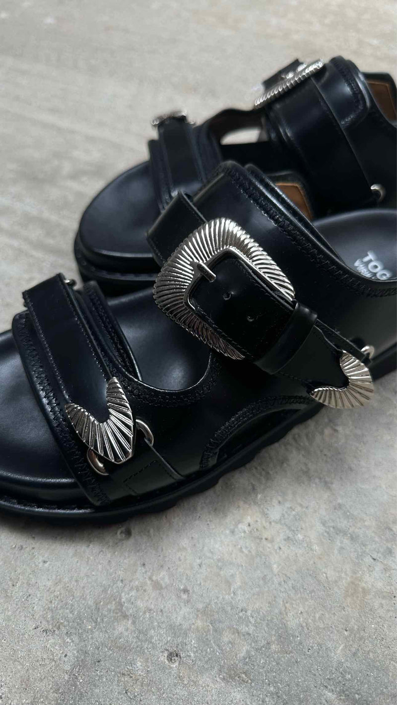 Toga Viliris Buckle Sandals