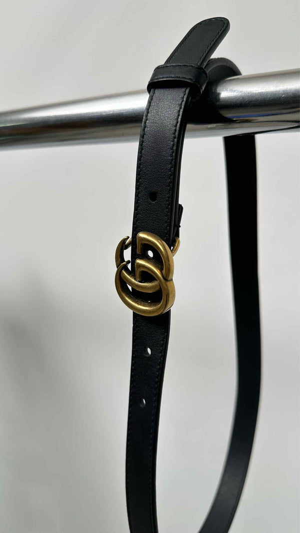 Gucci eather Logo Belt
