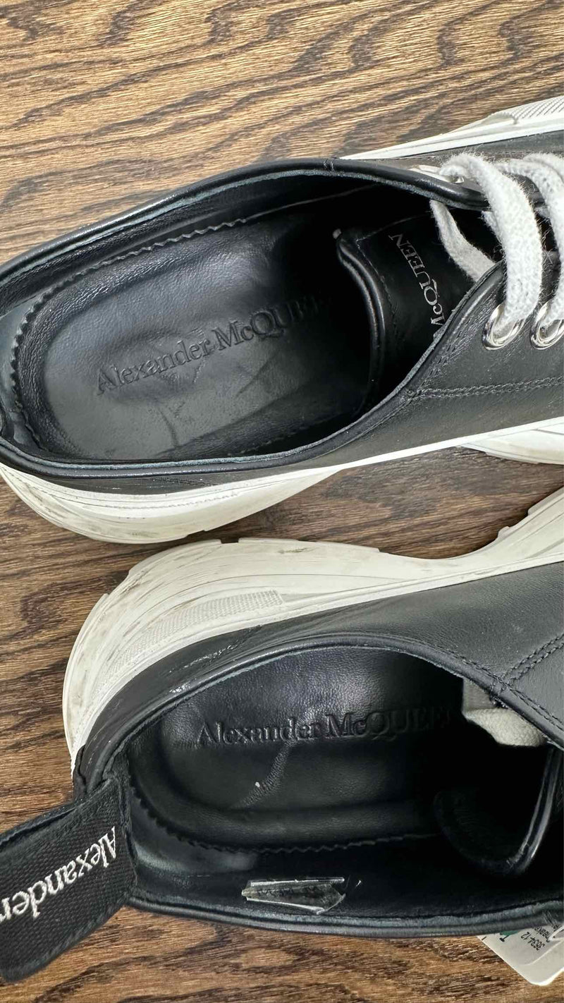 Alexander McQueen Tread Slick Low Sneakers