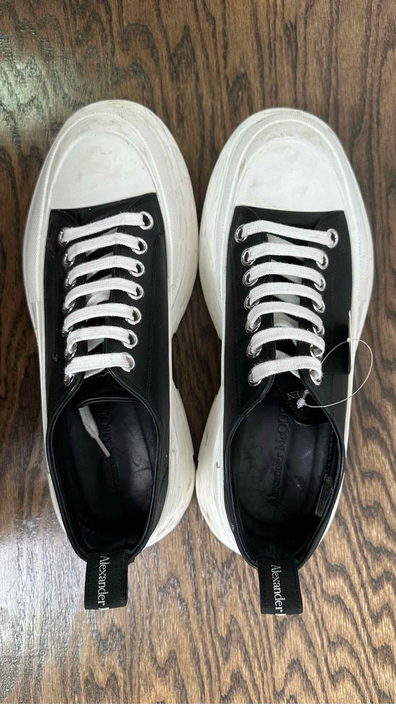 Alexander McQueen Tread Slick Low Sneakers